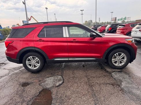 Certified 2020 Ford Explorer XLT w/ Comfort Package AWD/4WD image 6