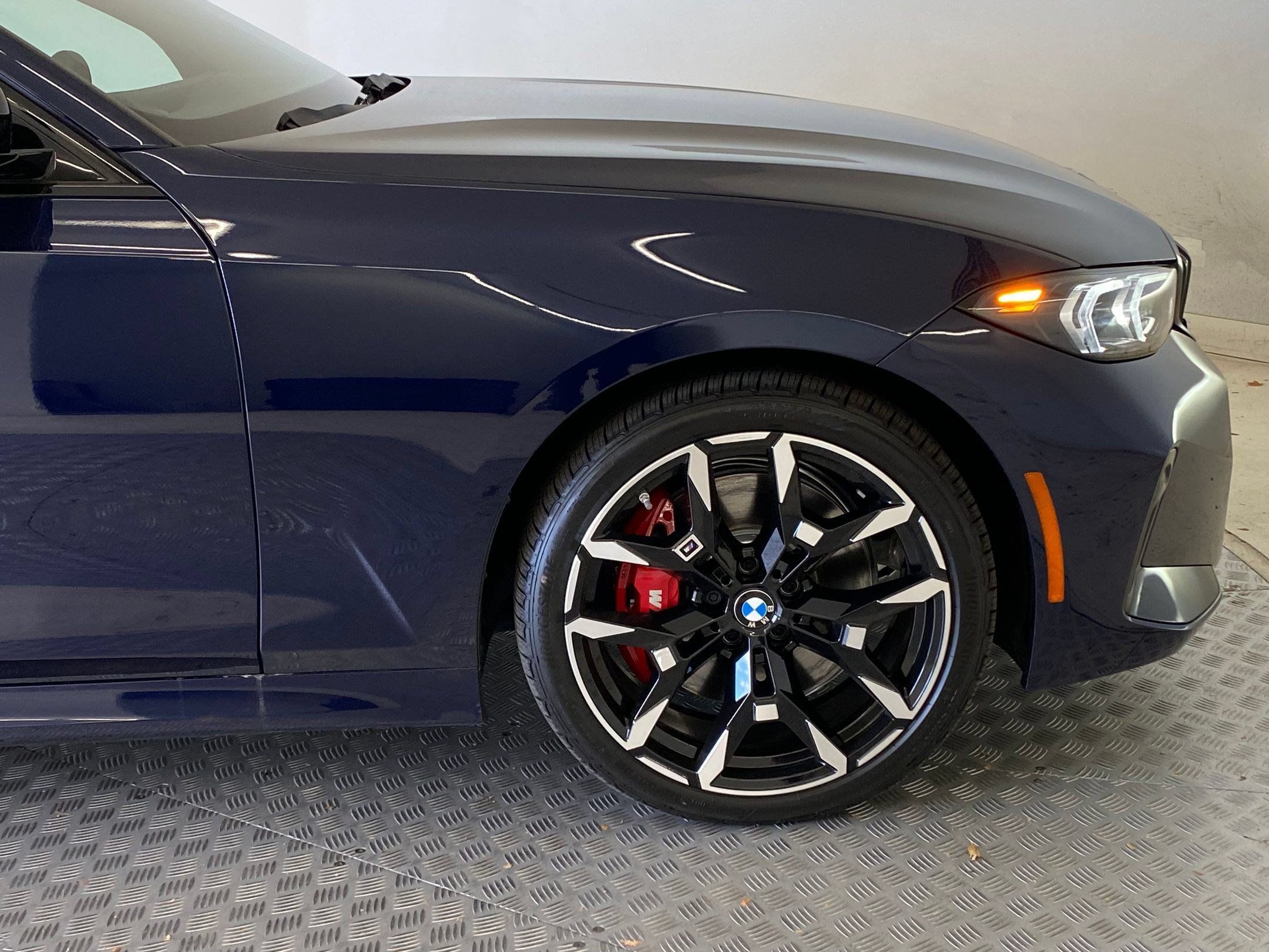Used 2026 BMW 330i xDrive Sedan w/ M Sport Package AWD/4WD image 11