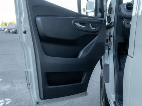 New 2025 Mercedes-Benz Sprinter 2500 image 14