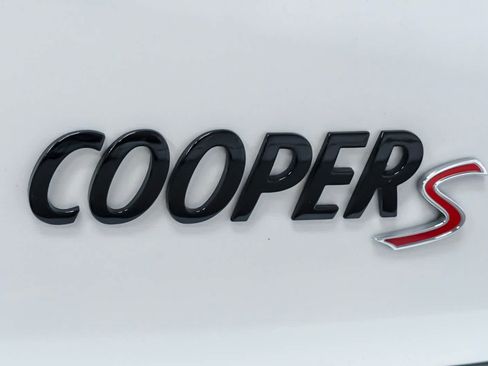 Certified 2024 MINI Cooper S w/ Signature Upholstery Package FWD image 28