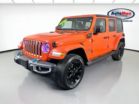 Used 2023 Jeep Wrangler Unlimited Sahara w/ Cold Weather Group AWD/4WD image 5