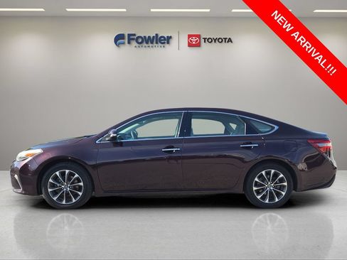 Used 2016 Toyota Avalon XLE Premium FWD image 4