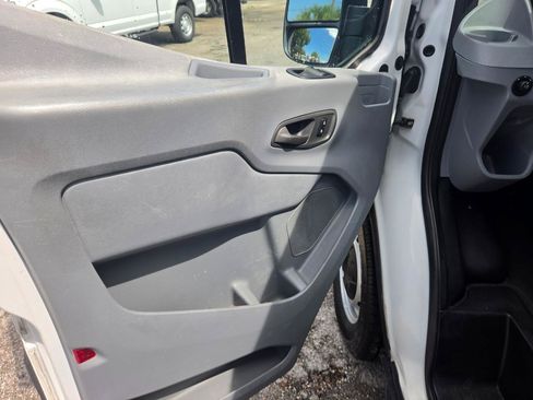 Used 2018 Ford Transit 150 130 Low Roof RWD image 17