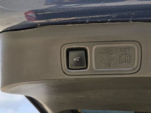 Used 2020 Ford Expedition XLT w/ Equipment Group 202A RWD image 15