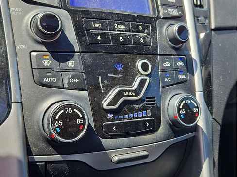 Used 2013 Hyundai Sonata Limited FWD image 16