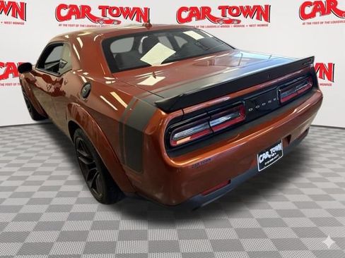 Used 2022 Dodge Challenger R/T Scat Pack RWD image 4