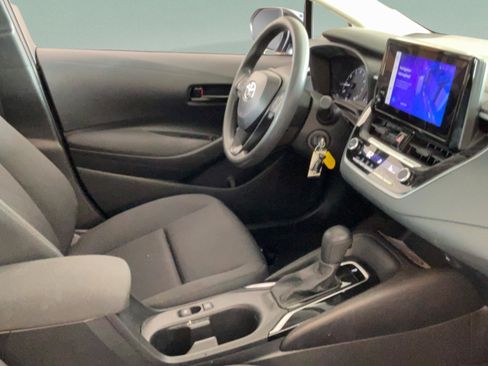 Used 2024 Toyota Corolla LE FWD image 34