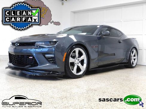 Used 2018 Chevrolet Camaro SS RWD image 1