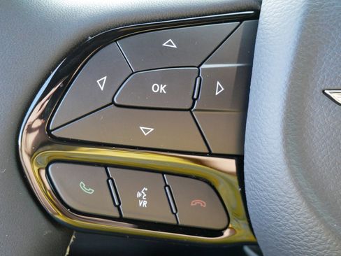 New 2026 Chrysler Pacifica Select image 15