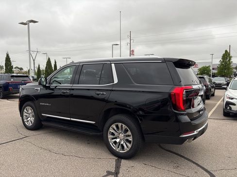 Used 2025 GMC Yukon Denali AWD/4WD image 6
