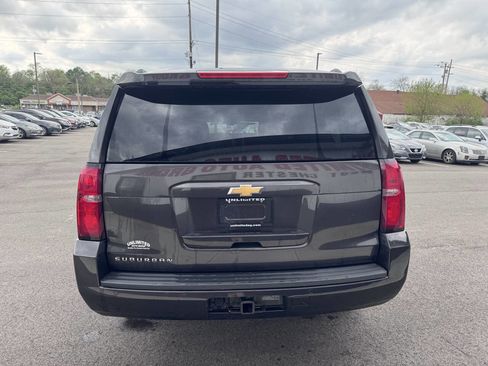 Used 2018 Chevrolet Suburban LT image 8