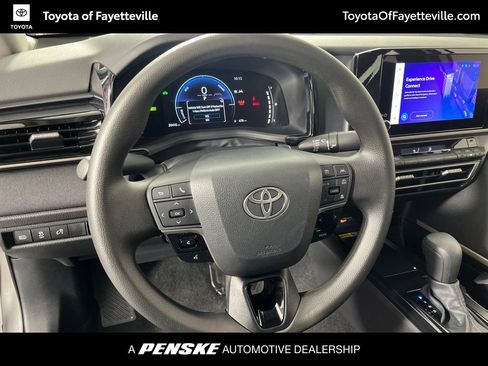 Used 2026 Toyota Camry LE FWD image 28