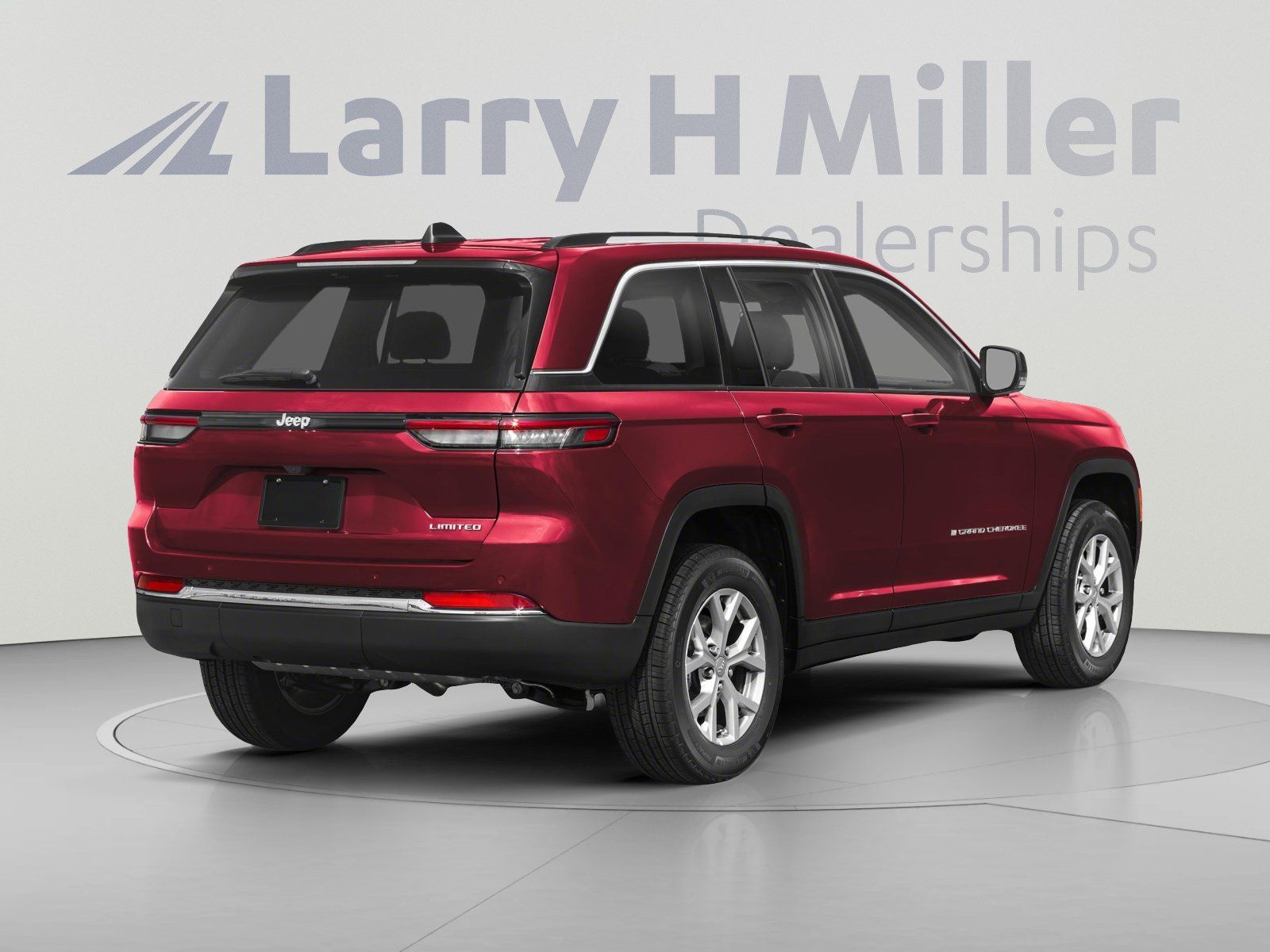 Used 2022 Jeep Grand Cherokee Limited AWD/4WD image 2