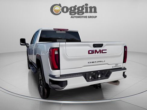 New 2026 GMC Sierra 2500 Denali AWD/4WD image 8