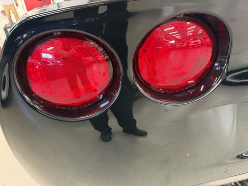 Used 2007 Chevrolet Corvette Convertible w/ Preferred Equipment Group image 11