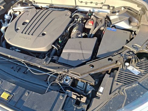 Certified 2023 Volvo XC60 B5 Ultimate w/ Climate Package image 26