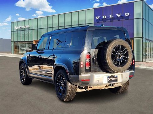 Used 2024 Land Rover Defender 110 S image 30