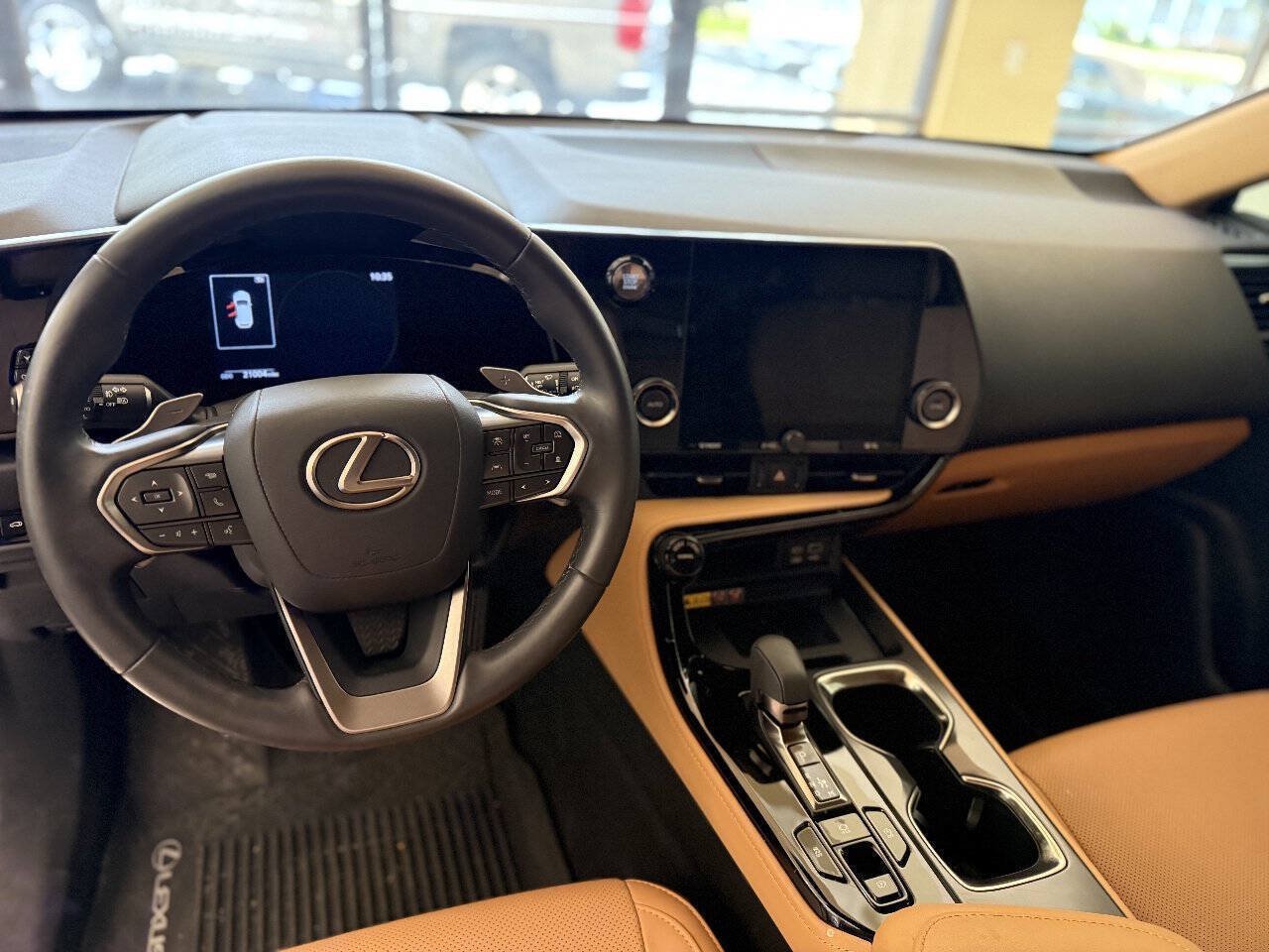 Used 2024 Lexus NX 250 FWD image 8