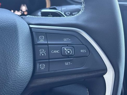 New 2025 Jeep Grand Cherokee L Limited w/ Black Appearance Package image 29