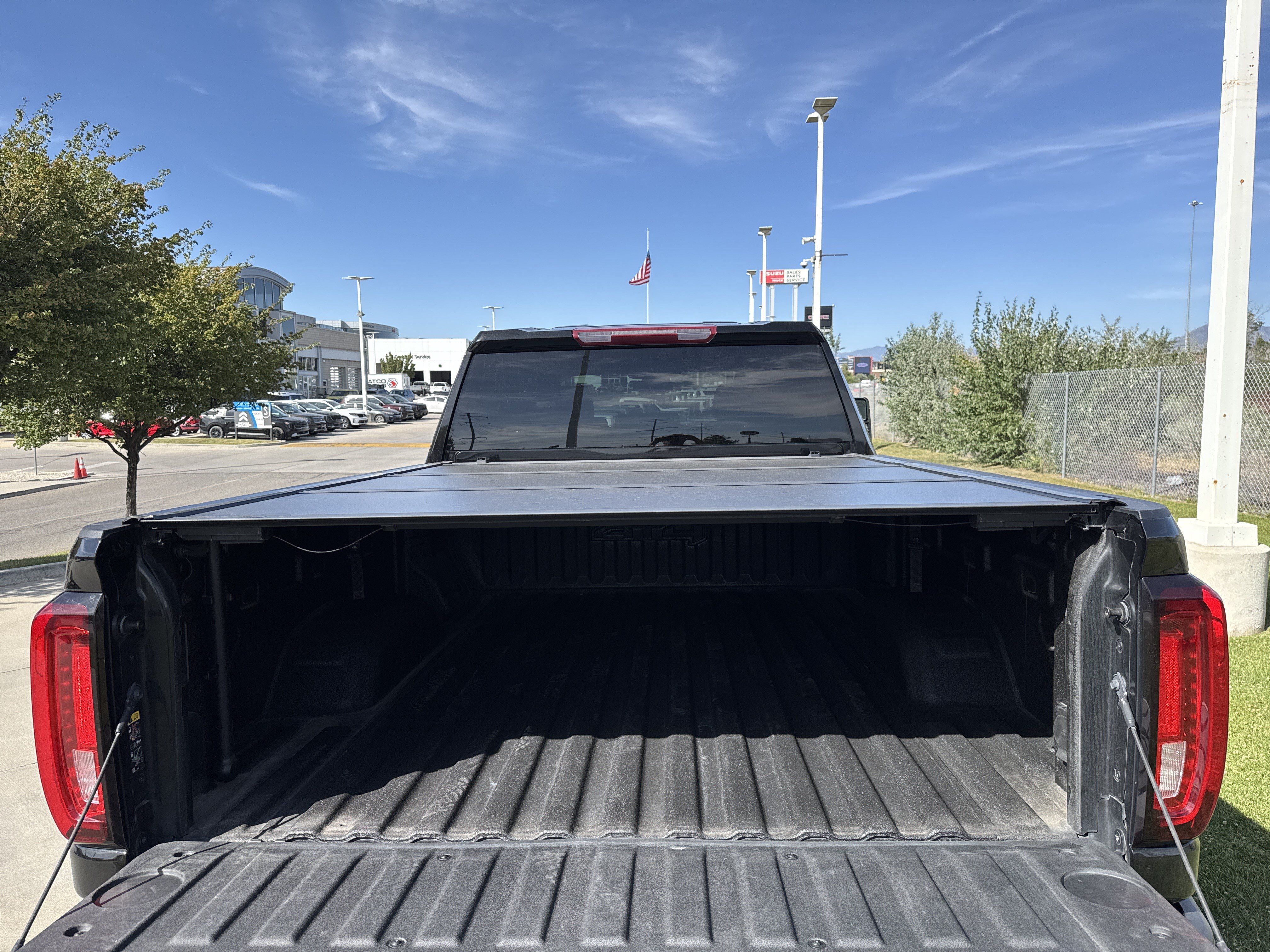 Used 2022 GMC Sierra 3500 AT4 AWD/4WD image 24