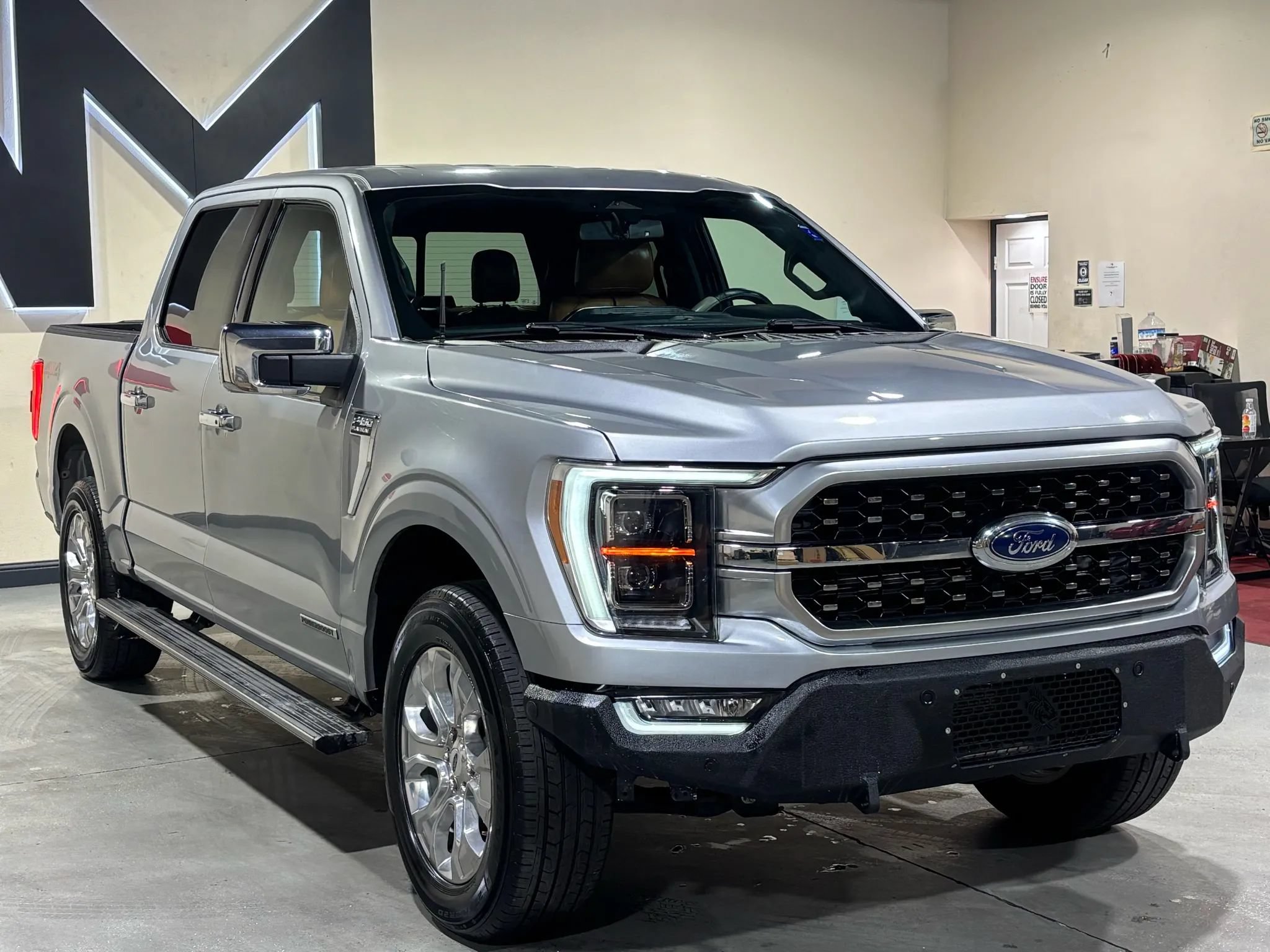 Used 2022 Ford F150 Platinum w/ Bed Utility Package AWD/4WD image 3