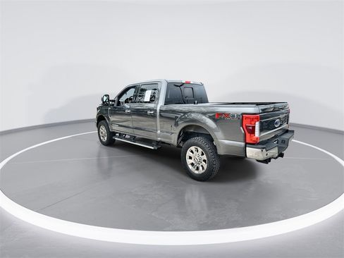 Used 2017 Ford F250 Lariat w/ Lariat Ultimate Package image 6
