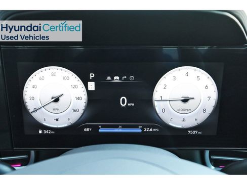 Certified 2025 Hyundai Elantra SEL image 17