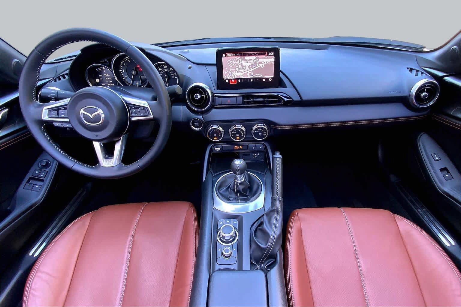 Used 2022 MAZDA MX-5 Miata RF Grand Touring RWD image 16