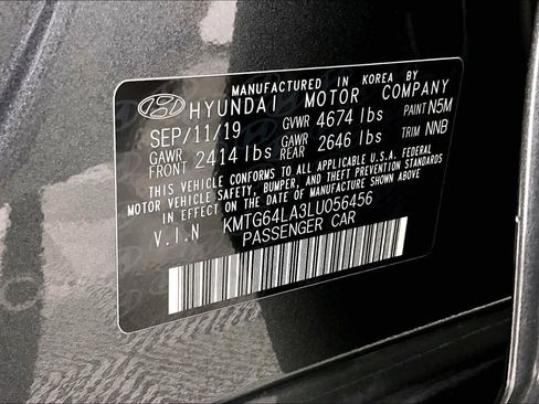 Used 2020 Genesis G70 2.0T image 35