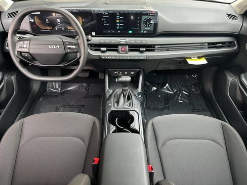 New 2026 Kia K4 FWD image 10