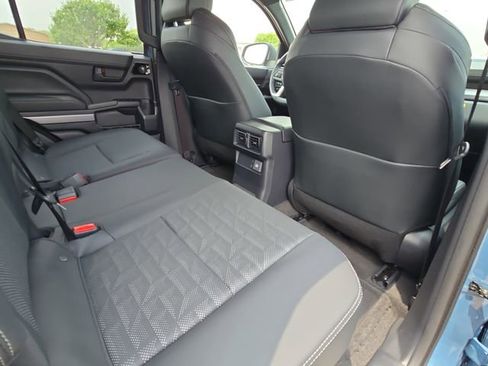 New 2026 Toyota 4Runner TRD Off-Road Premium AWD/4WD image 11