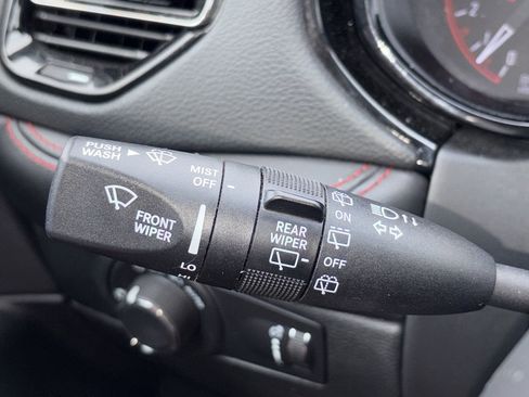 Used 2025 Dodge Durango GT RWD image 20