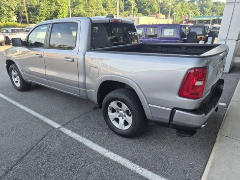 Used 2025 RAM 1500 Big Horn AWD/4WD image 2