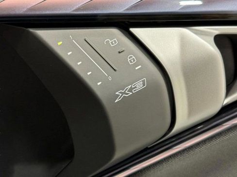 Used 2026 BMW X3 xDrive30 w/ Premium Package image 31