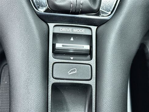 New 2027 Honda HR-V LX image 19