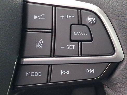 Certified 2025 Toyota Sienna XLE AWD/4WD image 24