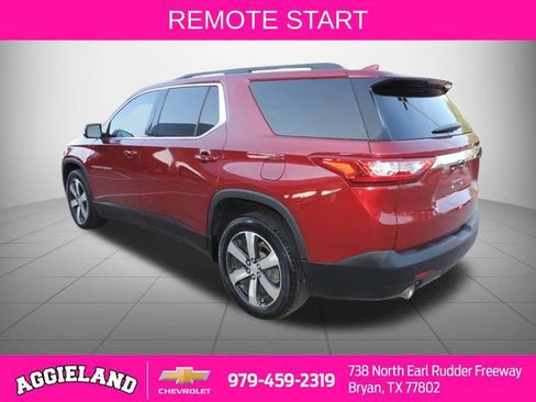 Used 2020 Chevrolet Traverse LT w/ LT Premium Package image 6