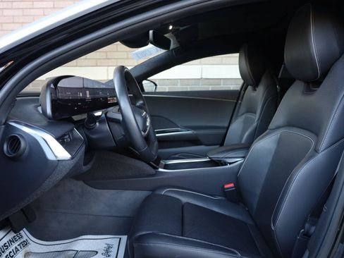 Used 2025 Lucid Air Touring AWD/4WD image 14