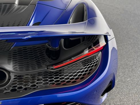 Used 2024 McLaren 750S Spider RWD image 36