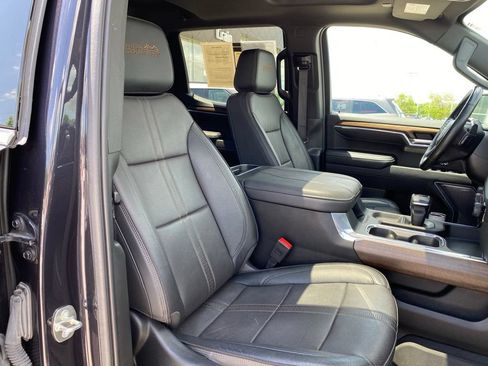 Used 2023 Chevrolet Silverado 1500 High Country w/ High Country Premium Package AWD/4WD image 29