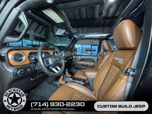Used 2023 Jeep Wrangler Unlimited Rubicon 392 AWD/4WD image 21
