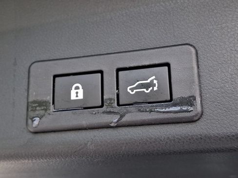 Used 2020 Subaru Ascent Touring AWD/4WD image 35