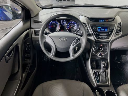 Used 2016 Hyundai Elantra SE FWD image 18