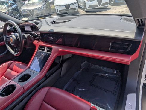 Used 2021 Porsche Taycan 4S AWD/4WD image 18