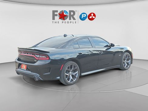 Used 2019 Dodge Charger R/T RWD image 5