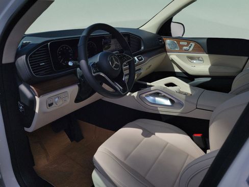 New 2026 Mercedes-Benz GLS 450 4MATIC image 25