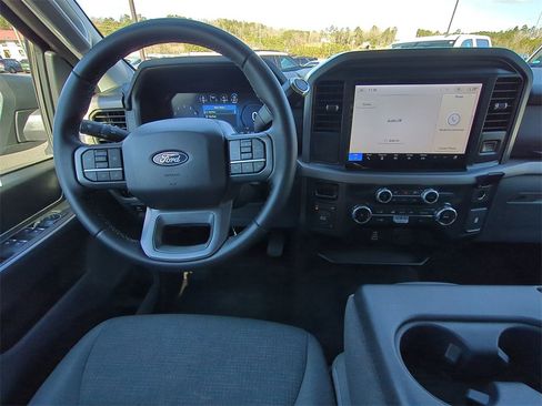 Certified 2025 Ford F150 XLT w/ Equipment Group 301A Standard image 16