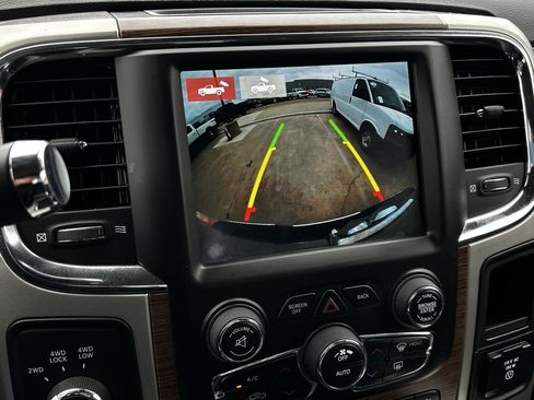 Used 2018 RAM 3500 Laramie w/ Convenience Group AWD/4WD image 19