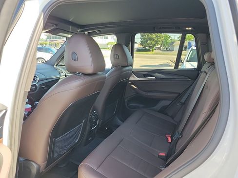 Used 2024 BMW X3 xDrive30i w/ Premium Package AWD/4WD image 9