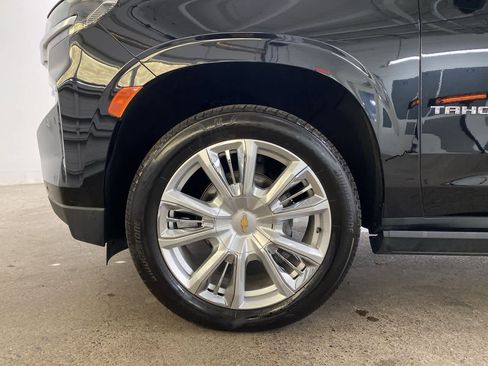 Used 2024 Chevrolet Tahoe High Country w/ Premium Package image 10